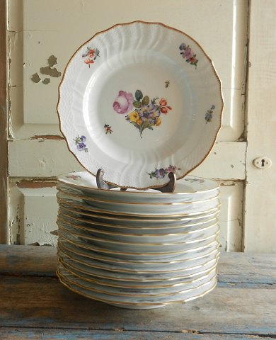 Royal Copenhagen, Fuld Saksisk Blomst, middags tallerken no. 1621