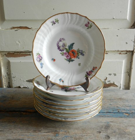 Royal Copenhagen Full Saxon Flower lunch plate no. 1624