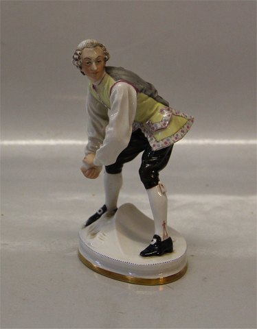 B&G Figurine B&G 8026 Lackey without coat throwing a snowball 15 cm