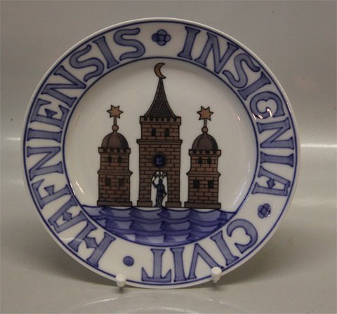 B&G PorcelainCITVIT HAFNIENSIS INSIGNIA Town PLates with Coat of Arms of Copenhagen Thre Towers Signed 24 cm