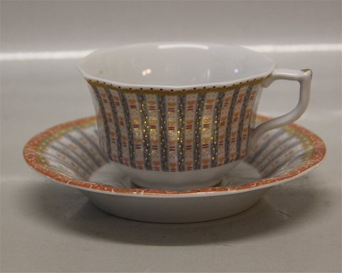 Fairy taleGrey	081 Tea cup 18 cl & saucer 082, 14.8 cm (8500) Royal Copenhagen 