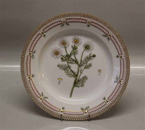 Kongelig Dansk Porcelæn Flora Danica 20-3549 Middagstallerken 25 cm, Chrysanthemum inodarum L  1975 (624)