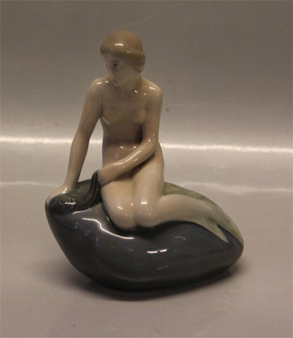 Kongelig Dansk 5689 ?Kgl.. Den lille havfrue Edvard Eriksen 14 cm (159) Mindre version