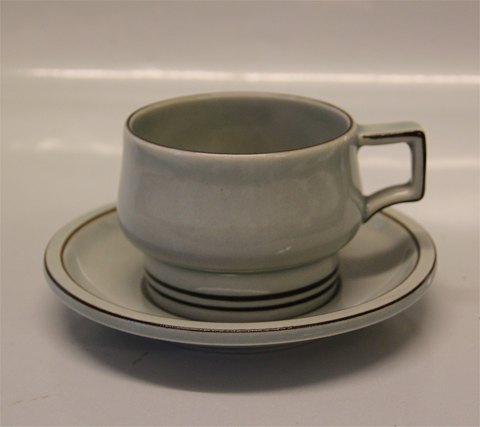 B&G Columbia Stoneware tableware 475 Tea Cup 7 x 8.5 / 2.75" cm and saucer 15 cm 