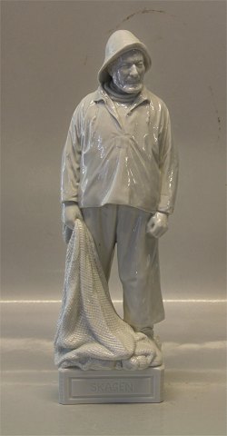 Royal Copenhagen blanc de chine figurine Sailor with fishingnet  12214 RC Skagen 13.25" / 33.5 cm