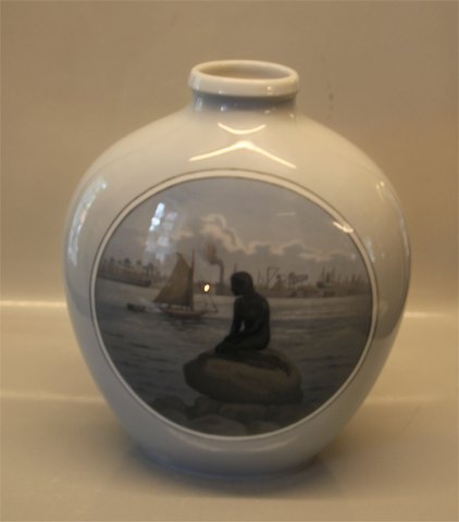 Royal Copenhagen 2770-2535 RC Large Vase The Little Mermaid Hans Christian Andersen 31 x 26 cm