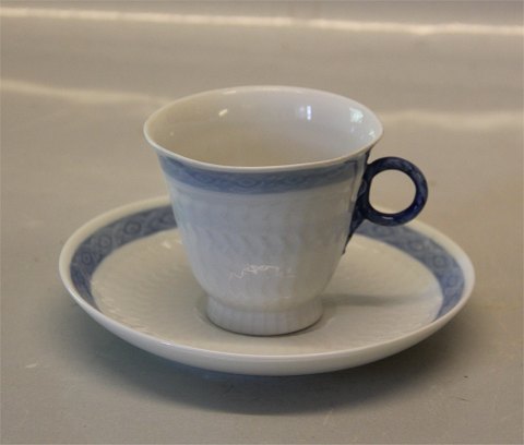 Royal Copenhagen Blue Fan Dinnerware 1212-11538 Coffee cup 6.3 cm x 7.5 cm and saucer 13.5 cm