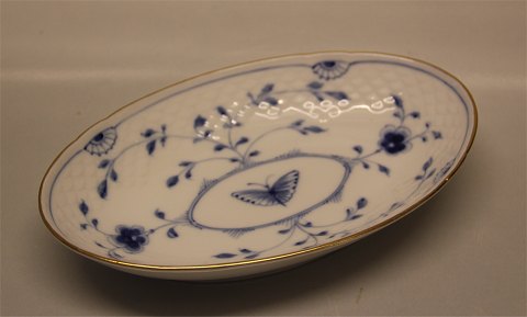 038 Ovalt kagefad 17,5 cm (349) B&G Blåmalet Kipling Sommerfugl med guld 