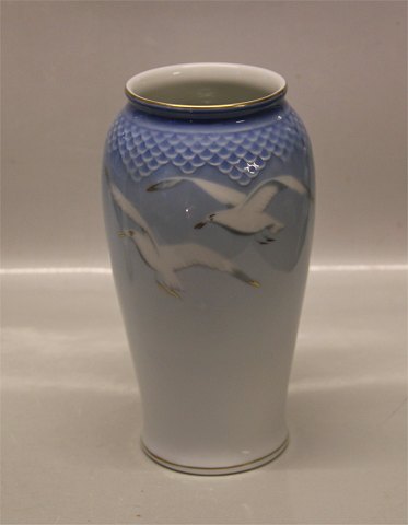 B&G Seagull Porcelain with gold 203 Large Vase 21.5 cm (682)