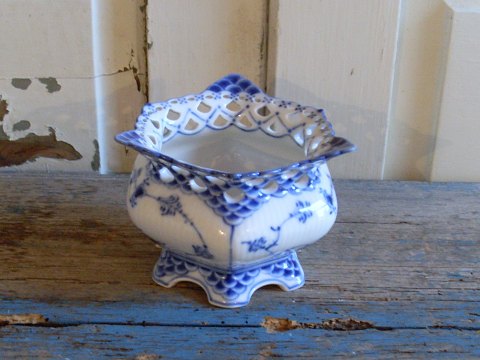 Royal Copenhagen Blue Fluted full lace sugar bowl no. 1113