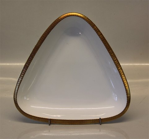 B&G Gylden Sol 040 Trekantet fad 23 cm (354)