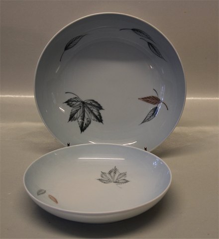 B&G Løvfald 022 Stor dyb tallerken 24 cm (322)og  023 Dyb tallerken 17,5 cm