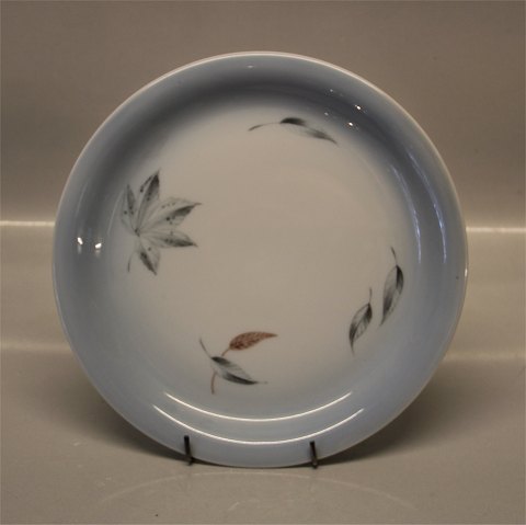 B&G Blue Faling Leaves porcelain 101 Cake dish 24,5 cm (304)