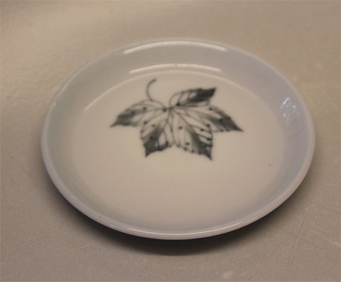 B&G Blue Faling Leaves porcelain 030 Butter pad, round 11 cm (330)