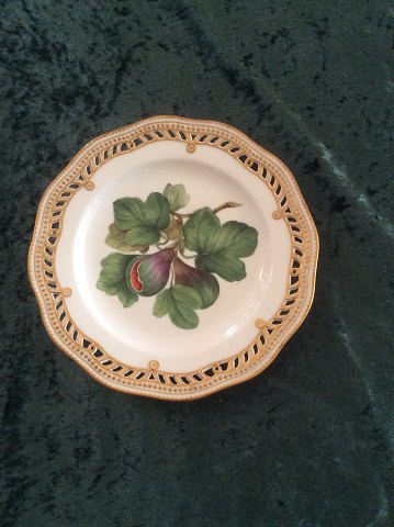 Royal Copenhagen Flora Danica Frugt Tallerken No 429/3584. Måler 22cm og er i perfekt stand. Pre 1900  No 112