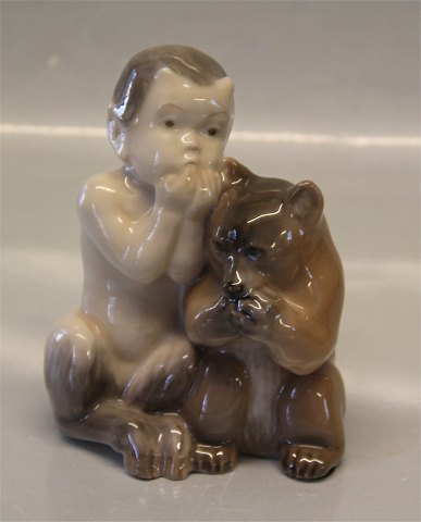 Kongelig Dansk 2822 Kgl. Faun med bjørn KK 1927 12 x 10 cm