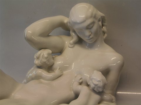 B&G Figurine B&G 4055 The Seamother 50 cm Kai Nielsen 1882-1924 (KN)