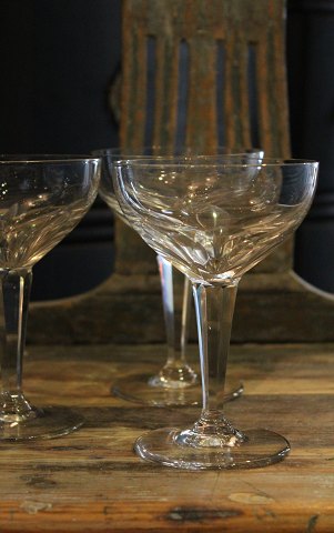 Fine, old French champagne bowls.(4 pcs. Available)