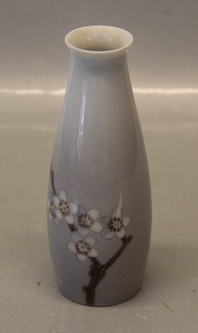 B&G Porcelain B&G 126 Art Nouveau Vase with berry branch in flower 13.5 cm