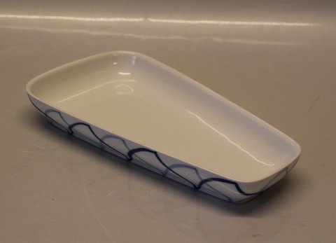 Small Dish  24 x 13.5 x 8 cm Dan-Ild 40 Blue Flame Harlequin 