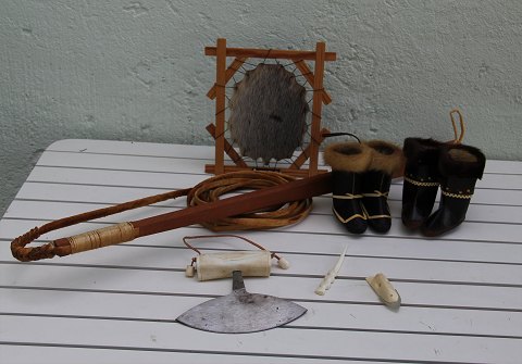 Inuit Handicraft - whip : Framed fur