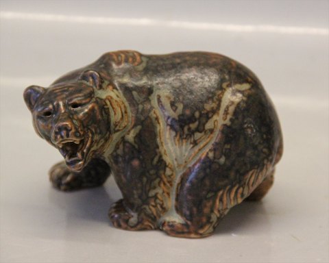 Kongelig Dansk Stentøj  20179 Bjørn Knud Kyhn 8 x 12 cm, Knud Kyhn, November 1928