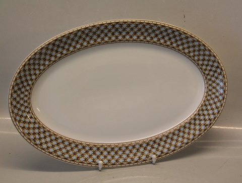 Liselund (New by Diana Holstein) Royal Copenhagen Light Blue	375 Oval dish 39 cm,braided