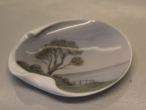 Bing & Grøndahl B&G 8458.88 Art Nouveau skål med landskab 13 x 11 cm 