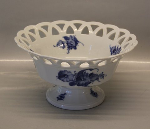 Kongelig Dansk Porcelæn Blå Blomst Kantet 8592-10 Frugtkurv med flet, høj fod 14 x 26 cm