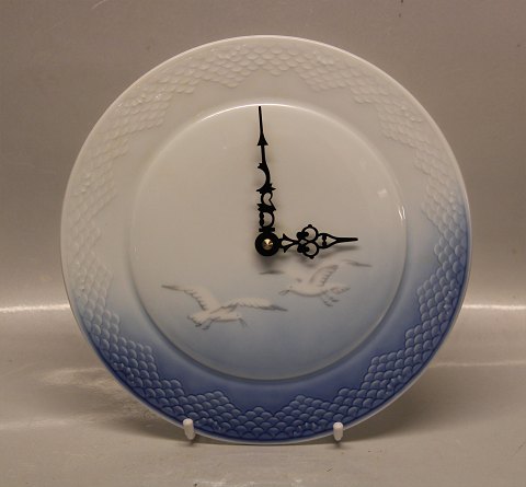 B&G Seagull Porcelain Wall Clock 7528-640 23.5 cm