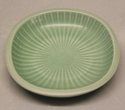 Aluminia Copenhagen Faience 2638 Marselis Green bowl 11,5 x 2.5 cm, round with stribes, 1953