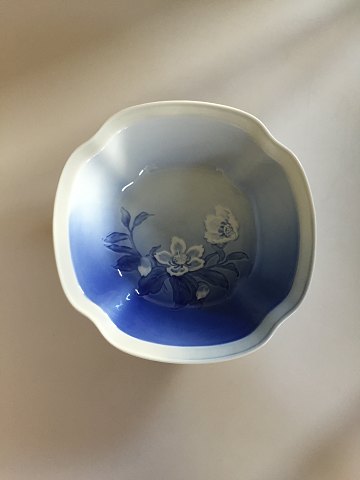 Bing and Grondahl Christmas Rose Potato Bowl No. 43