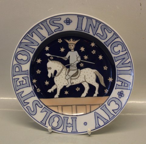 B&G Porcelain B&G CIV HOLSTEPONTIS INSIGNIA Coat of Arms of Holstebro Knight on horse 23.8 cm Signed 1305 Effie Hegerman-Lindenkrone