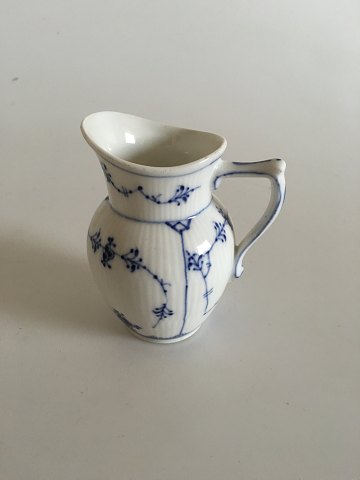 Royal Copenhagen Musselmalet Riflet Flødekande No. 60