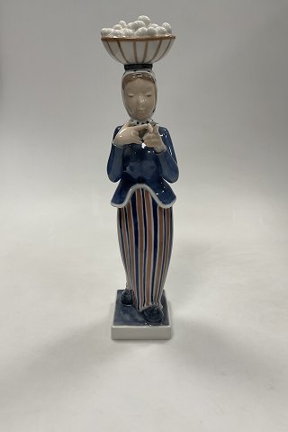 Royal Copenhagen Figur Konen med æggene Johannes Hedegaard No 4418