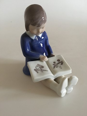 Bing og Grøndahl Figur af Læsende pige No. 2247