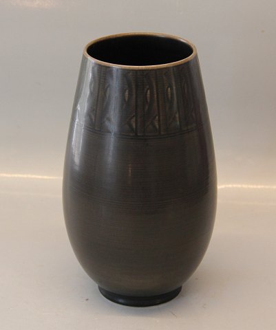 Aluminia kunstfajance Aluminia Solbjerg 1696 Vase, brun 17.5 cm, Nils Thorsson 1935