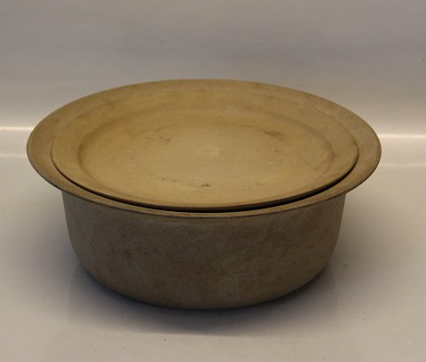 Kongelig Dansk Stentøj 22509 Kgl. Ildpot skål 25 x 9,6 cm Grethe Meyer  feb. 1973 Med Låg 22516 Kgl. Ildpot låg diameter 21,9 cm