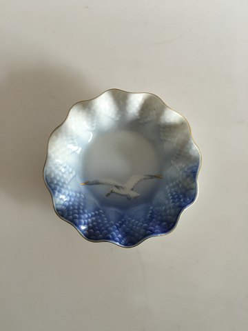 Bing and Grondahl Seagull with Gold Small Fluted Dish No. 350