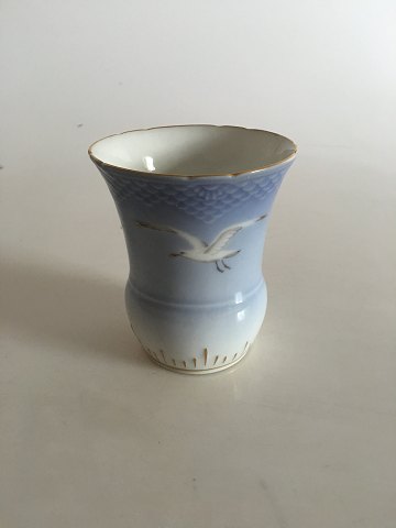 Bing and Grondahl Seagull with Gold Vase No. 677