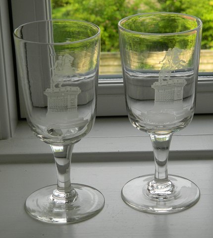 DANSKE GLAS: Vin glas med Absalon motiv