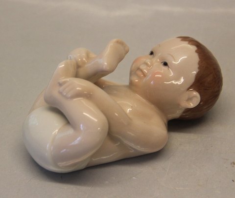 Royal Copenhagen figurine 0027 RC Happy Baby 6.5 x 12 cm, Allan Therkelsen (1249027)
