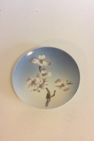 Royal Copenhagen Motif plate with Flowers No 2830/1125.