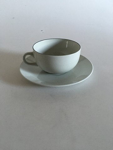 Royal Copenhagen Blåkant Kaffekop og Underkop No. 3042/069