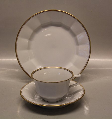 Palace   8500-1535 Cup and saucer 14.8 cm 8500-1161  (081-082) Royal Copenhagen White Angular pattern with double  trim   - Palads