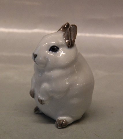Royal Copenhagen figurine 7- 22690 WhiteRabbit 9.5 cm JG