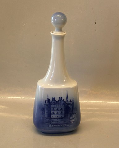 Royal Copenhagen 4881 RC Egeskov Castle Flask with stopper 29 cm 