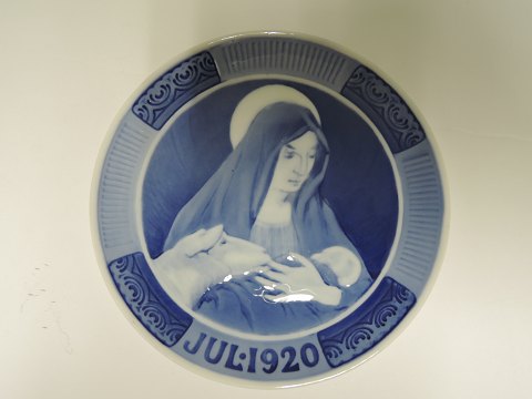 Royal CopenhagenJuleplatte 1920