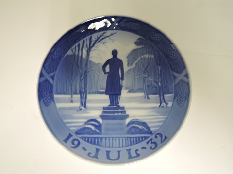 Royal CopenhagenJuleplatte 1932