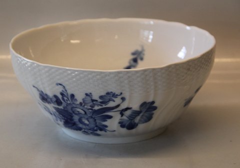 Danish Porcelain Blue Flower curved Tableware 1643-10 Salad bowl, round 10.4 x 23.5 cm (578)